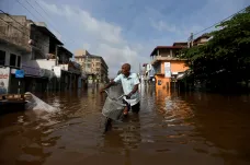 Nejhorší situace od tsunami, říká o záplavách Čech žijící na Srí Lance