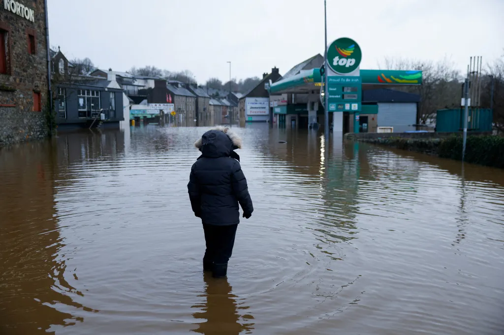 Bouře Chandra způsobila záplavy v částech Irska