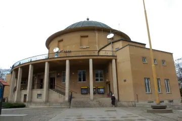 Pražské planetárium na rok znepřístupní kopuli kvůli výměně projekčního systému