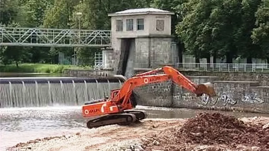 Stavba přístaviště v Českých Budějovicích
