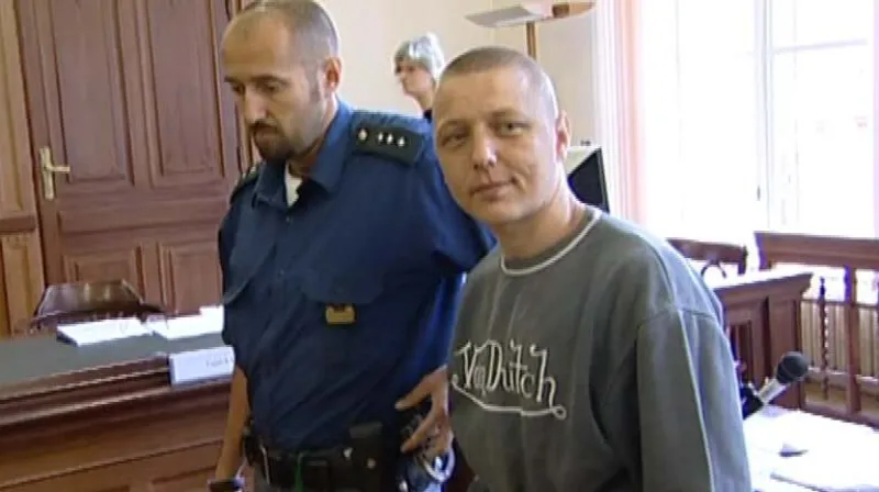 Lukáš Dostál, obžalovaný z přepadení a znásilnění několika dívek