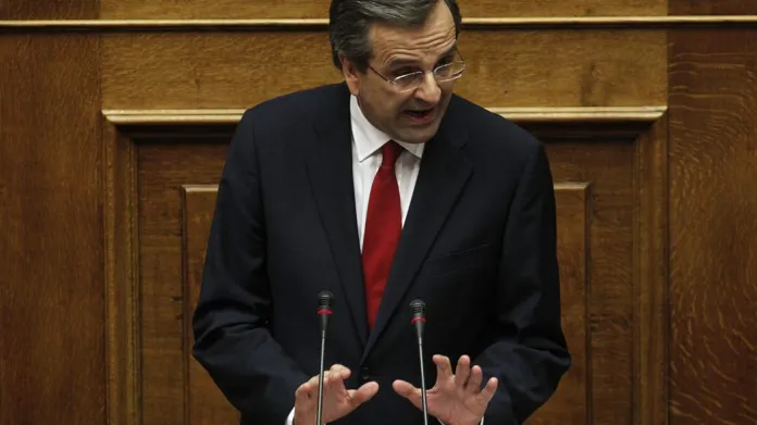 Řecký premiér Antonis Samaras během proslovu před hlasováním o důvěře