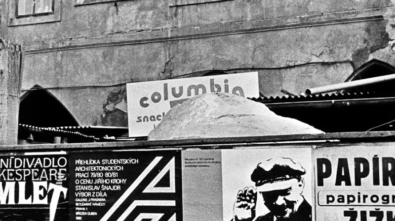 Staroměstské náměstí (před rokem 1989)