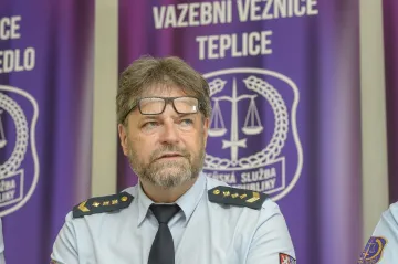 Večírek v teplickém hotelu má zřejmě další důsledek, končí ředitel věznice Blažek