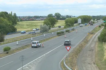 Na D35 u Litovle začaly opravy. Jen jedním pruhem v každém směru se bude jezdit až do listopadu