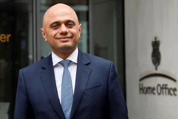 Britský premiér Johnson vyměnil několik ministrů, nečekaně rezignoval i šéf financí Javid