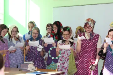 Poslední zvonění středoškoláků v Lomnici nad Popelkou