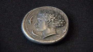 Řecká mince na newyorské aukci