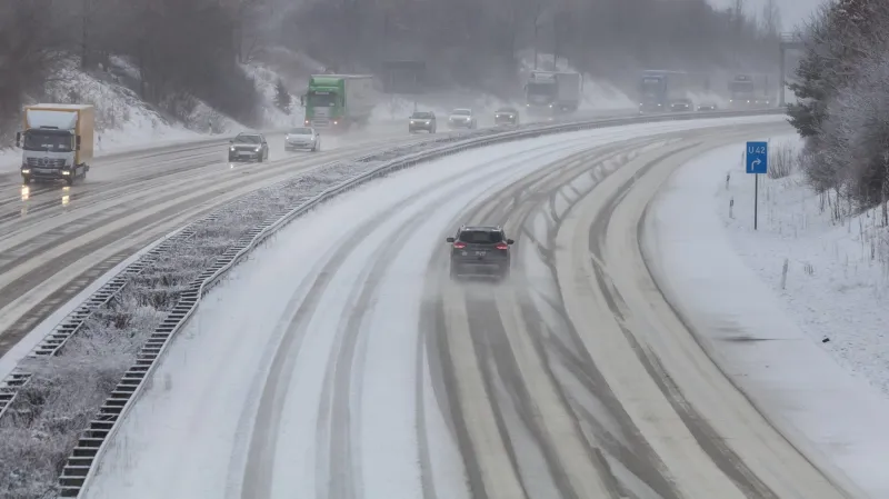 Zasněžená dálnice u Frankenbergu (4. 1.)
