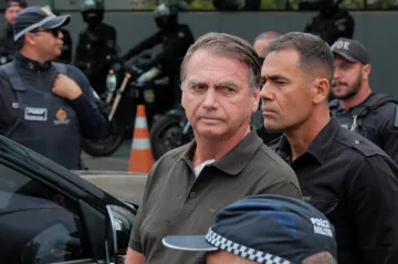 Bolsonaro zůstane ve vazbě, rozhodl brazilský nejvyšší soud