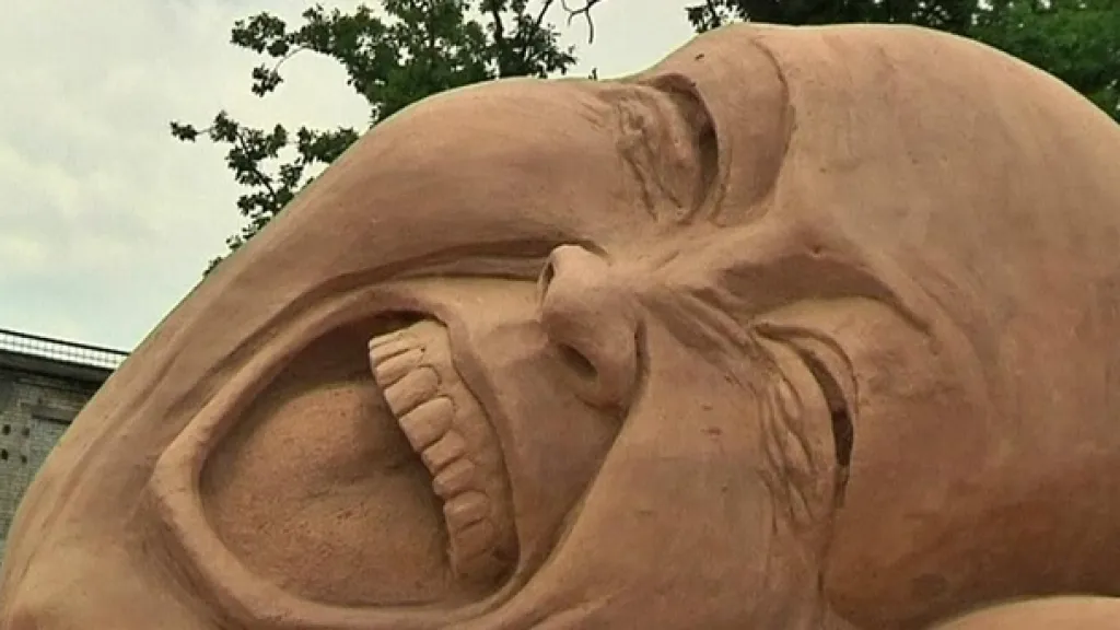 Písečná socha v lotyšské Jelgavě