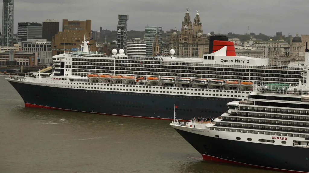 Říční tanec parníků společnosti Cunard