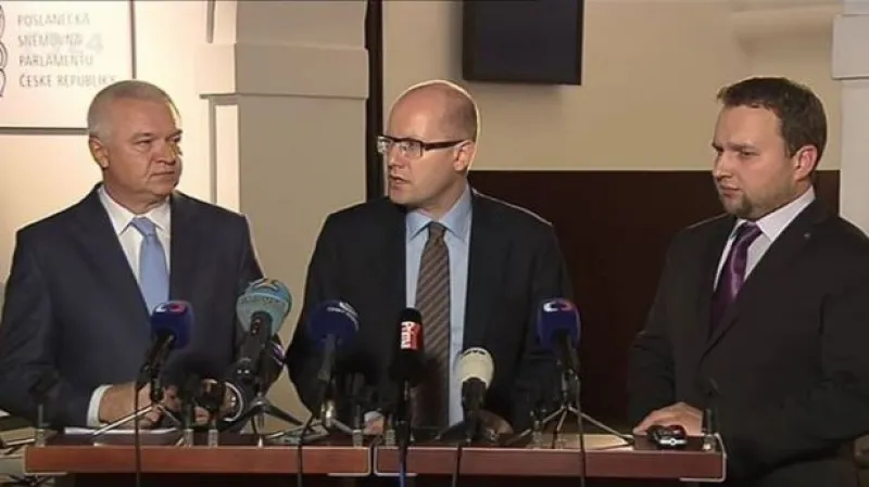 Brífink po nočním  jednání ČSSD, ANO a KDU-ČSL