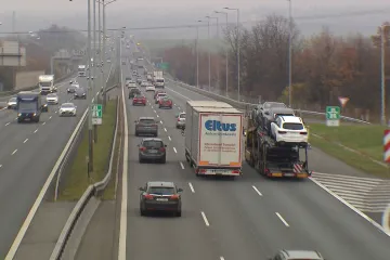 Od prosince začne zákaz předjíždění kamionů na dvou úsecích D1. Pak bude míst přibývat