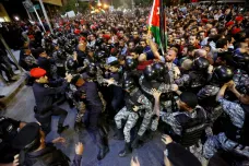 Jordánský premiér odstoupil. Kvůli několikadenním protestům proti hospodářským reformám