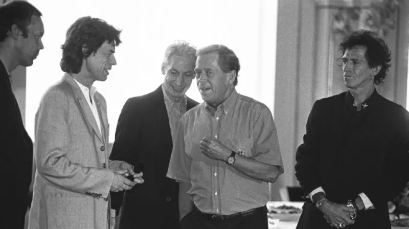 Havel přivítal na Hradě Rolling Stones (1995)