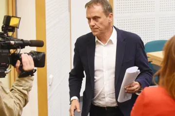 Obviněný Rozbořil zveřejní informace o své kauze, ale jen ty mimo spis