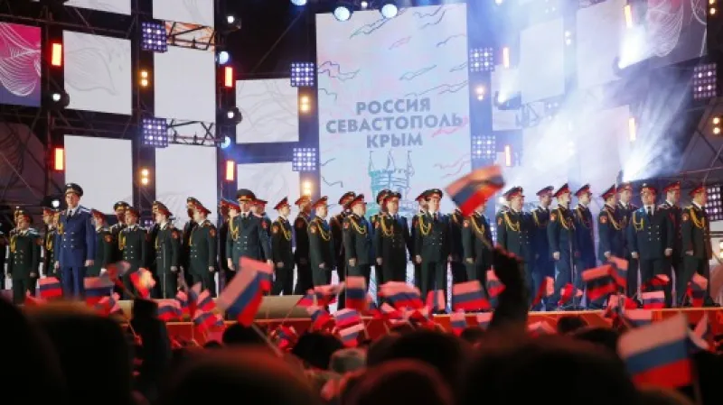 Na Manéžním náměstí vystoupil i armádní soubor Alexandrovci,  Autor: Gleb Garanič,  Zdroj: Reuters