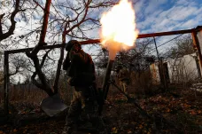 Ukrajinci vytlačili ruské jednotky několik kilometrů od Dněpru, tvrdí Kyjev