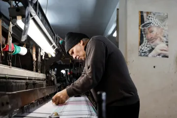 Šátek kefíja je populární v Americe i Evropě. Aktivisté jím demonstrují sounáležitost s Palestinci