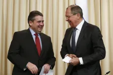 Vzácná shoda: Krizi na Ukrajině nevyřešíme bez USA, míní Lavrov s Gabrielem