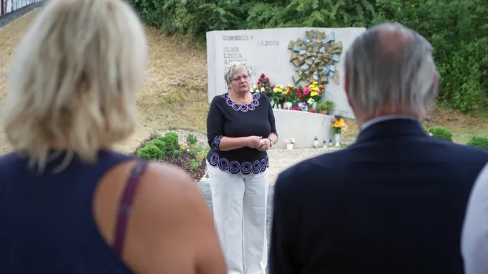 Naděžda Tomčíková na vzpomínkovém setkání k výročí vlakového neštěstí ve Studénce