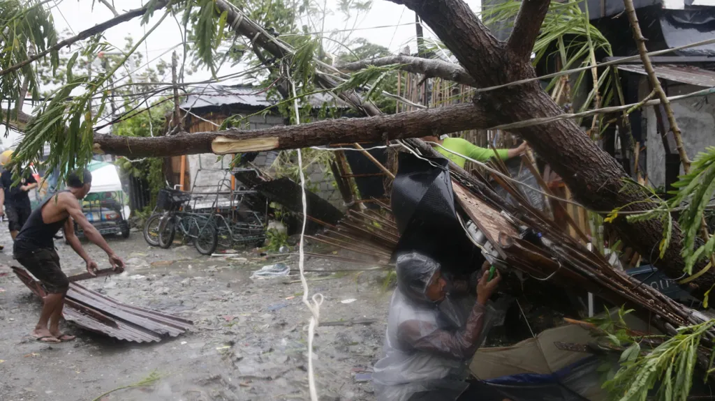 Následky tajfunu Rammasun (Glenda) na Filipínách