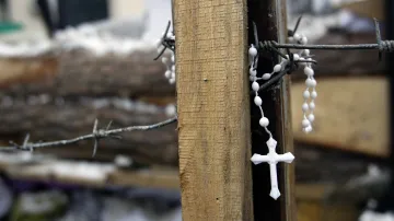 Křížek na kyjevské barikádě
