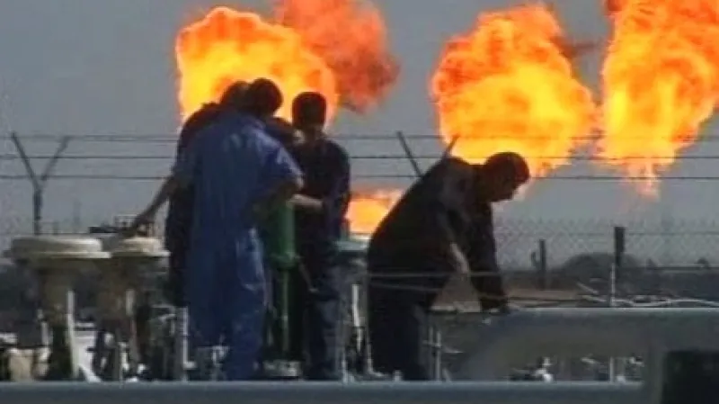 Těžba ropy v Iráku