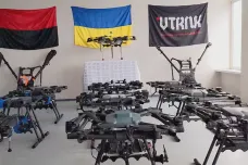 Ukrajinci rozjeli ve velkém výrobu vlastních dronů. Továrna v Kyjevě dodala armádě už tisíce strojů
