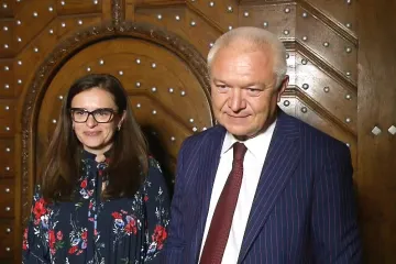 Předsednictvo ANO pověřilo premiéra hledáním smírného řešení se Zemanem