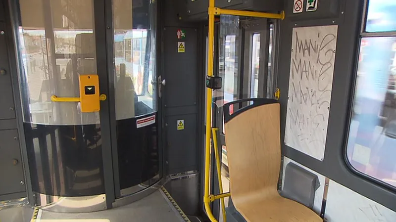 Posprejovaná tramvaj