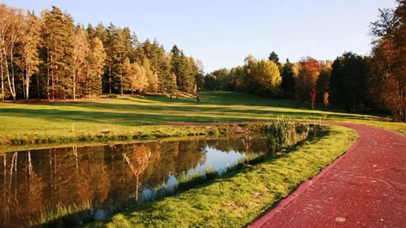 Golfové hřiště