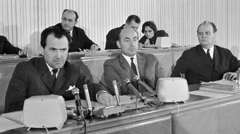 Členové předsednictva ÚV KSČ Vasil Biľak, Oldřich Černík a Drahomír Kolder (zleva)