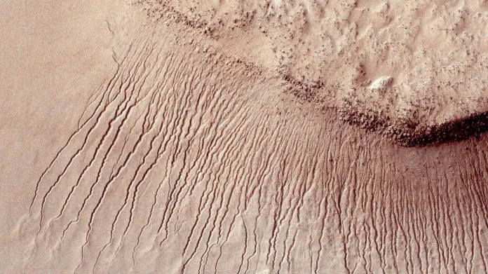 Voda na Marsu