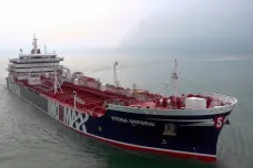 Británie: Írán zadržel v Hormuzském průlivu dva tankery, z toho jeden plující pod britskou vlajkou