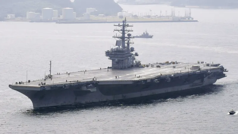 Americká letadlová loď Ronald Reagan