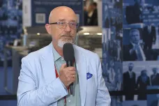Otevírá se příležitost pro zastavení bojů na Ukrajině, míní Reznikov