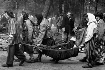 „Nalezli naprostou zkázu.“ Před osmdesáti lety byl osvobozen tábor Bergen-Belsen