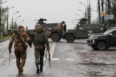 Rusko hromadí statisíce vojáků, útoky sílí. „Myslím, že to začalo,“ říká Zelenskyj k obávané ofenzivě
