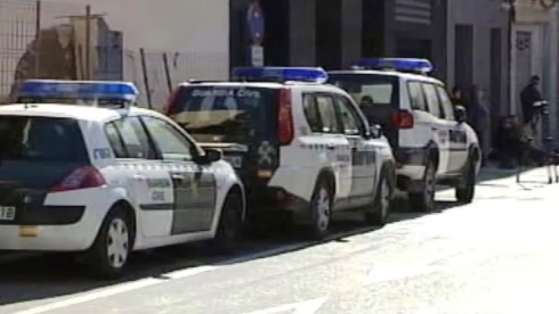 Policie ve Španělsku zatkla dva Čechy, které podezřívá z nájemné vraždy.