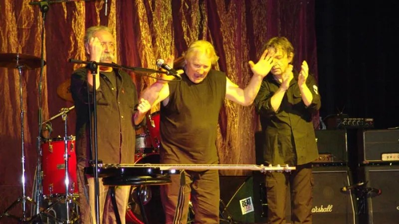 Katapult při vystoupení v roce 2008