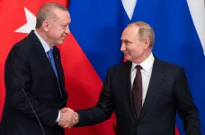 Rusko a Turecko: dávní rivalové, kteří se potřebují. Jiskry konfliktu na mnoha frontách úspěšně dusí