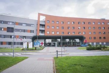 Uherskohradišťská nemocnice začala s opravami pavilonu za čtvrt miliardy