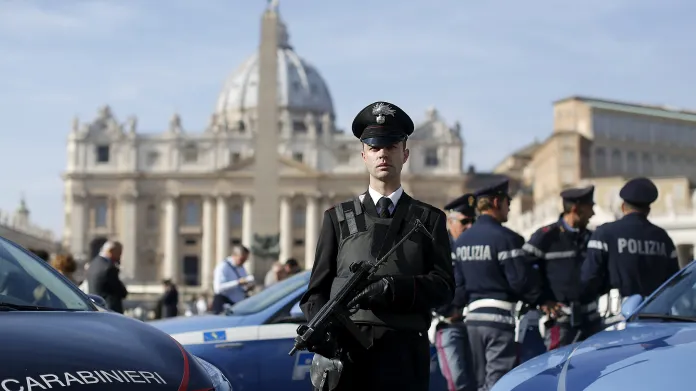 Posílené policejní jednotky ve Vatikánu