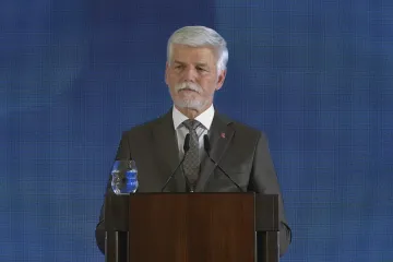 Demokracie je křehká květinka, o kterou se musíme starat, řekl Pavel k výročí 30 let vzniku Česka