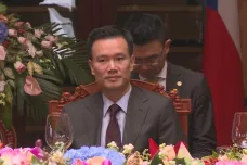 Šéf CEFC je v Číně vyšetřován, dozvěděla se hradní delegace. Zemanovým poradcem zůstává