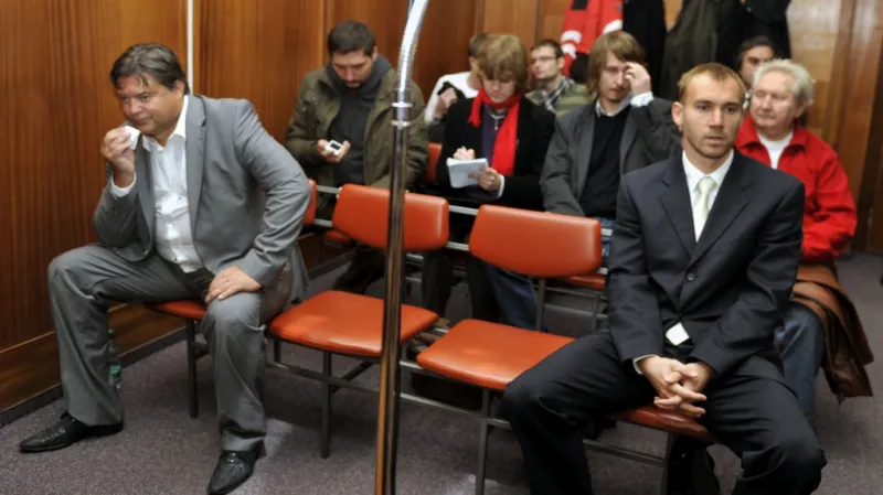Karel Kapr (vlevo) a Petr Drobisz v soudní síni