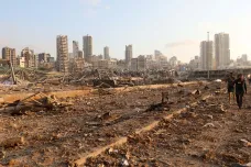 Mohutná exploze v Bejrútu má přes sedm desítek obětí. Zranění utrpělo více než tři tisíce lidí