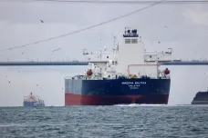 U Bosporu a Dardanel čekají desítky tankerů. Turecko zavedlo přísnější pravidla přepravy ropy